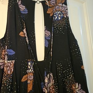 We the free dress